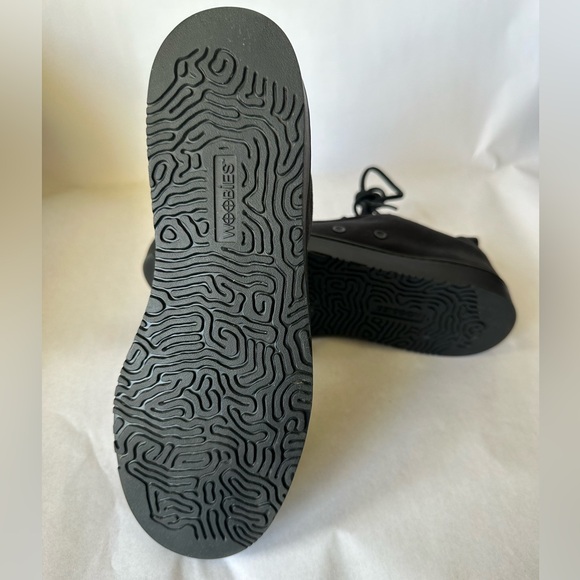 Woobies, size 6M or 7.5 F Black Tactical sneakers - Picture 7 of 7